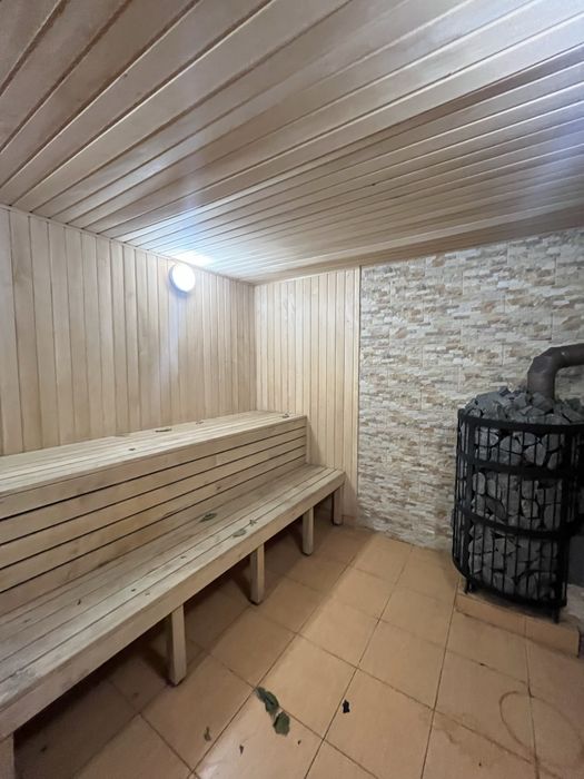 Авторський Будинок з Басейном та Укриттям - район Кварцу