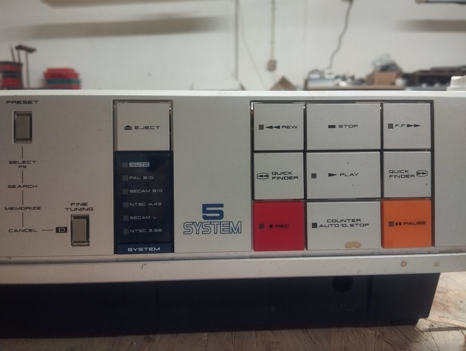 Video gravador Akai vs-2egn ( avaria)