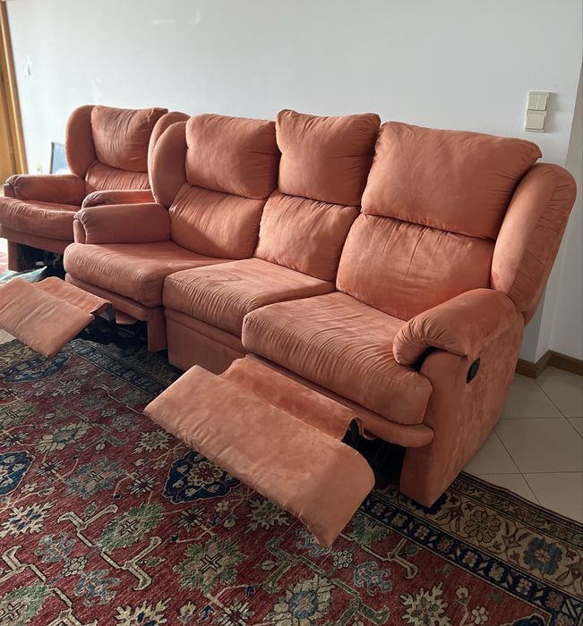 Sofá 3 Lugares + Cadeirão Reclináveis - Microfibra