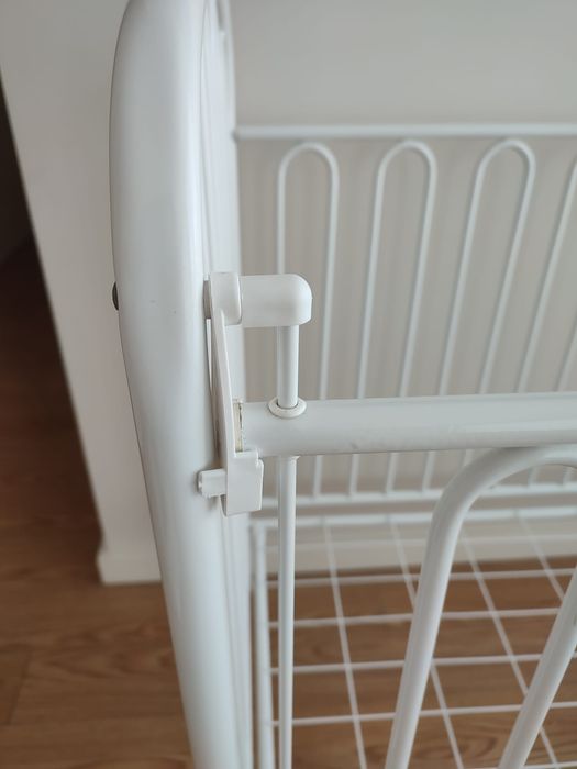 Berço lacado branco + colchão