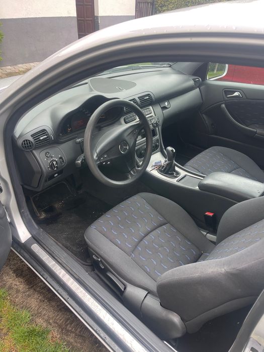 Mercedes c-180 coupe 203 2002r