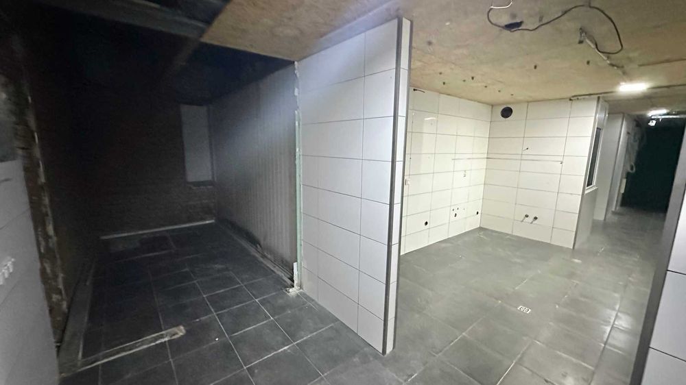 Без% Фото реал  н/ф 132м2 фасад 1пов зупинка гр.трансп. м Шулявка 14хв