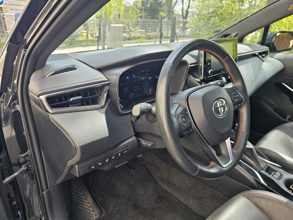 Toyota Corolla TS GR 2022 Hybrid 2.0 FULL OPCJA hak