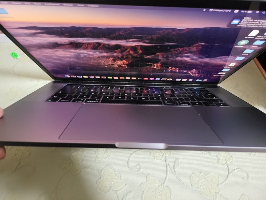 MacBook pro 15 a1707  16ram 512ssd