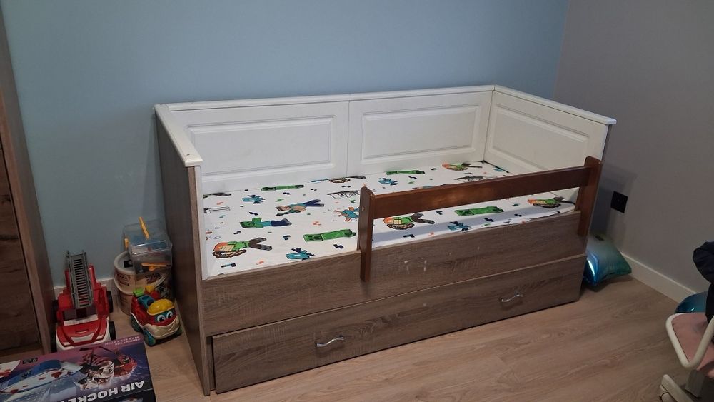 Solidne Łóżko dziecięce