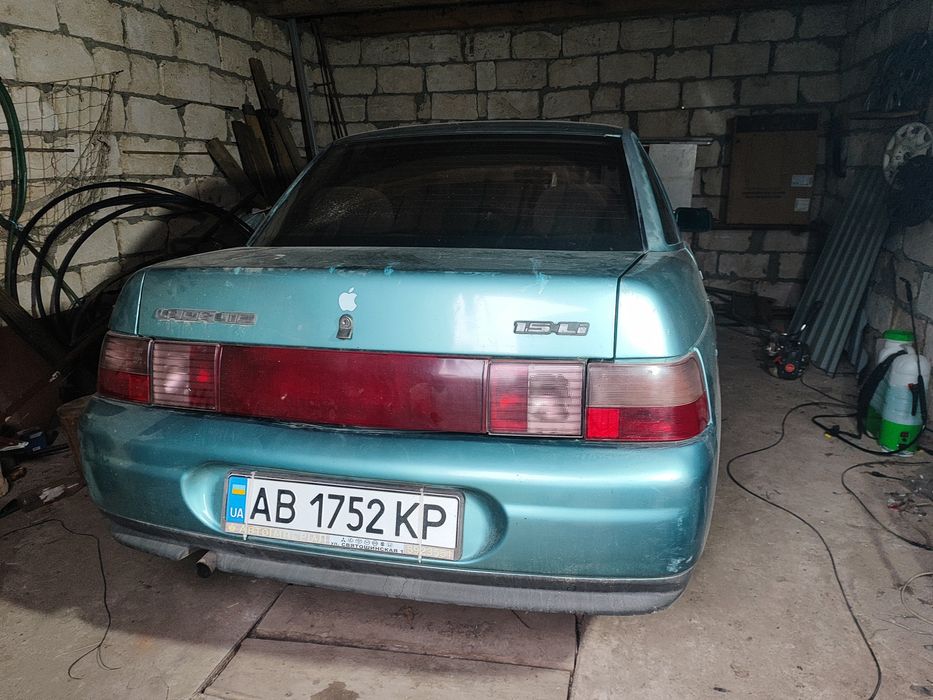 Продаж VAZ 2110.
