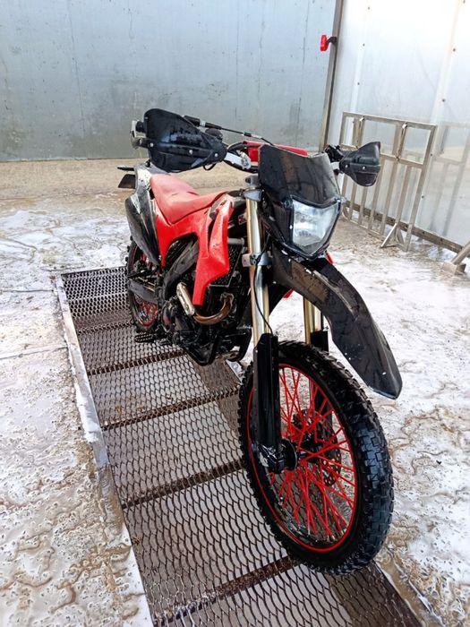 Продається хорнед дакар 250