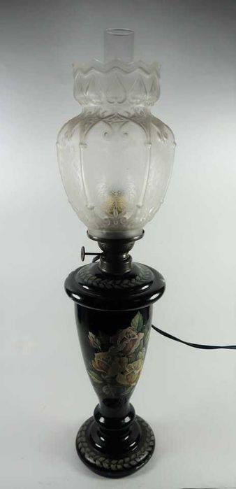 Candeeiro a petróleo antigo eletrificado