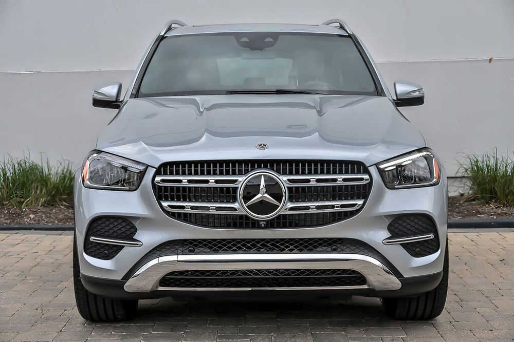 Mercedes-Benz GLE 450e 4MATIC      2025