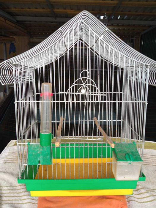 Продаж кліток для птахів