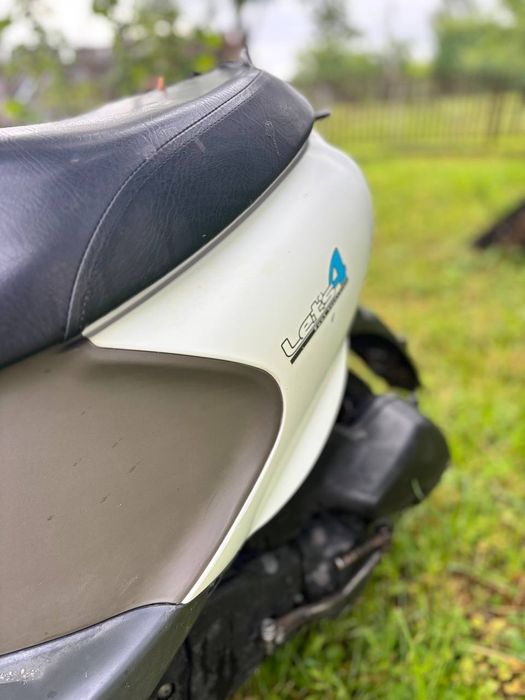 Suzuki lets 4 2019