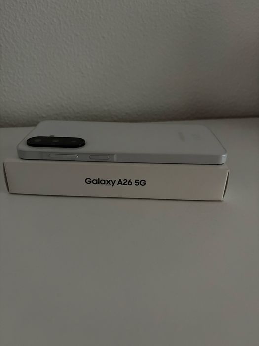 Vende-se Samsung Galaxy A26 5G 128GB 6Ram