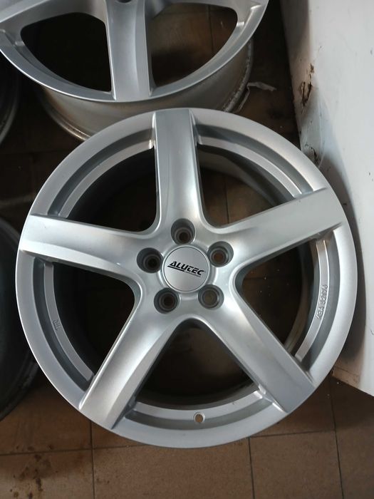 A1039. ALUTEC 7,5 x 18 ET 45 rozstaw 5x112