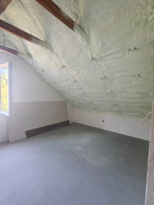 Ocieplenia pianą PUR Izolacja poddasza pianką PUR Łódź