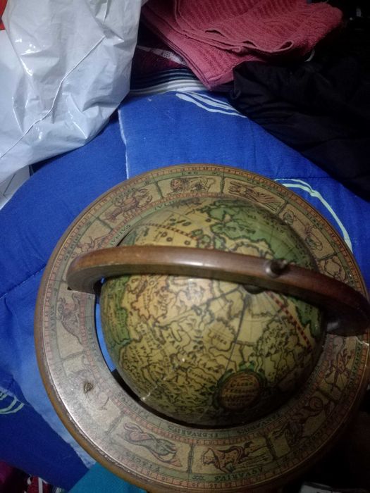 Globo em madeira antigo made in italy