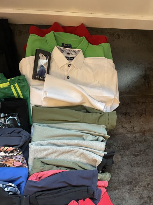 Ubrania młodzieżowe