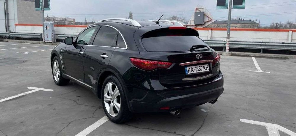 Infiniti FX 37 Офіційна. Можливий продаж у Лізинг