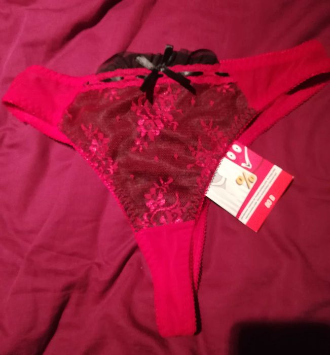 Stringi damskie, majtki