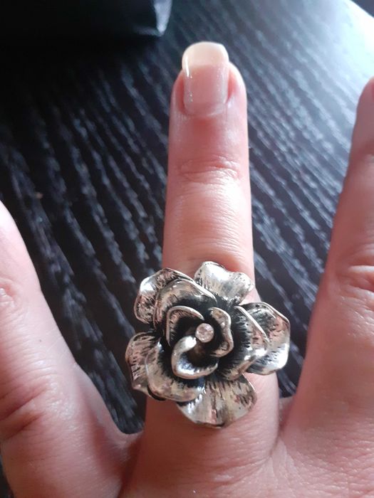 Bijuterias,  colares, aneis e pulseiras