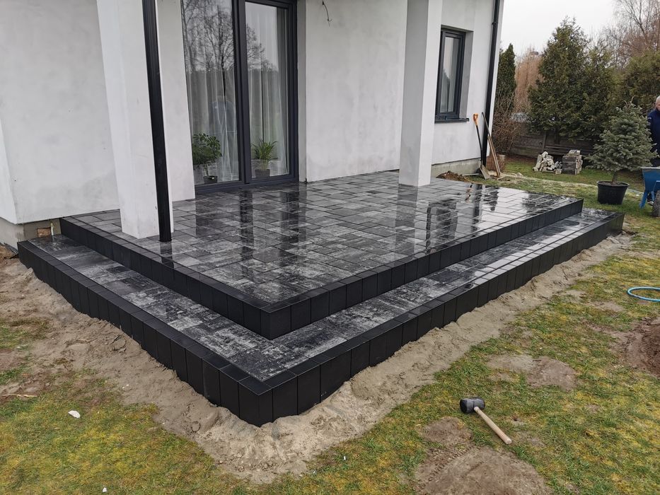 Układanie kostki brukowej