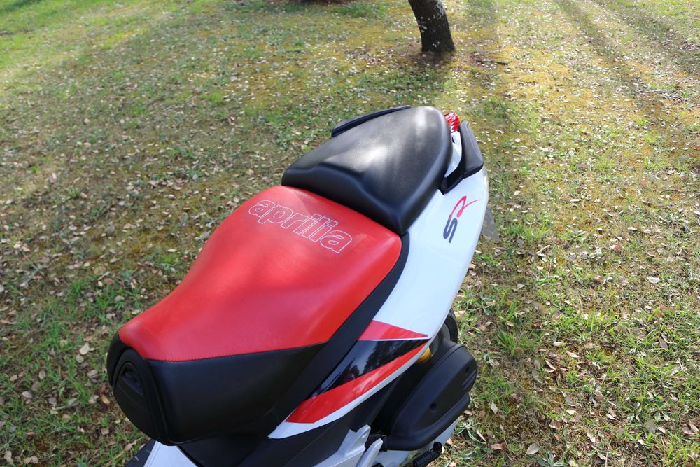Scooter Aprilia SR 50cc 2 Tempos 3000km 2011
