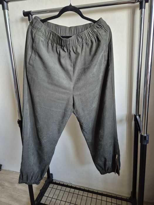 Штани ZARA в розмірі XL