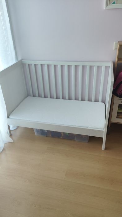 Berço sundvik ikea