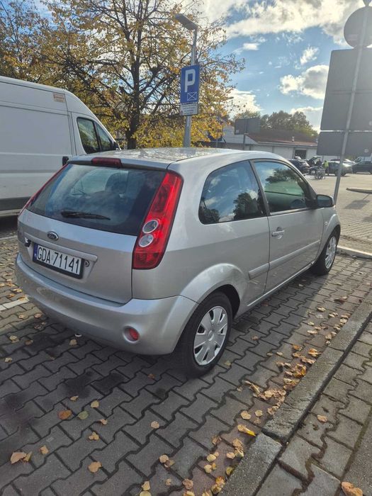 Samochód Ford Fiesta