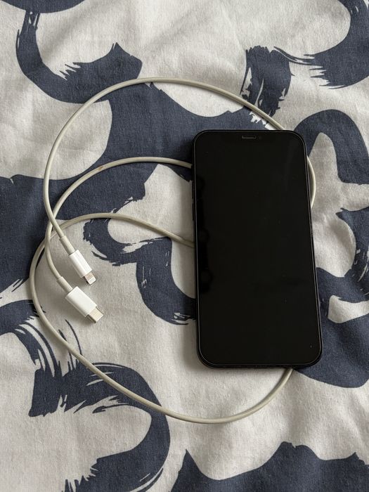 Iphone 12   64GB