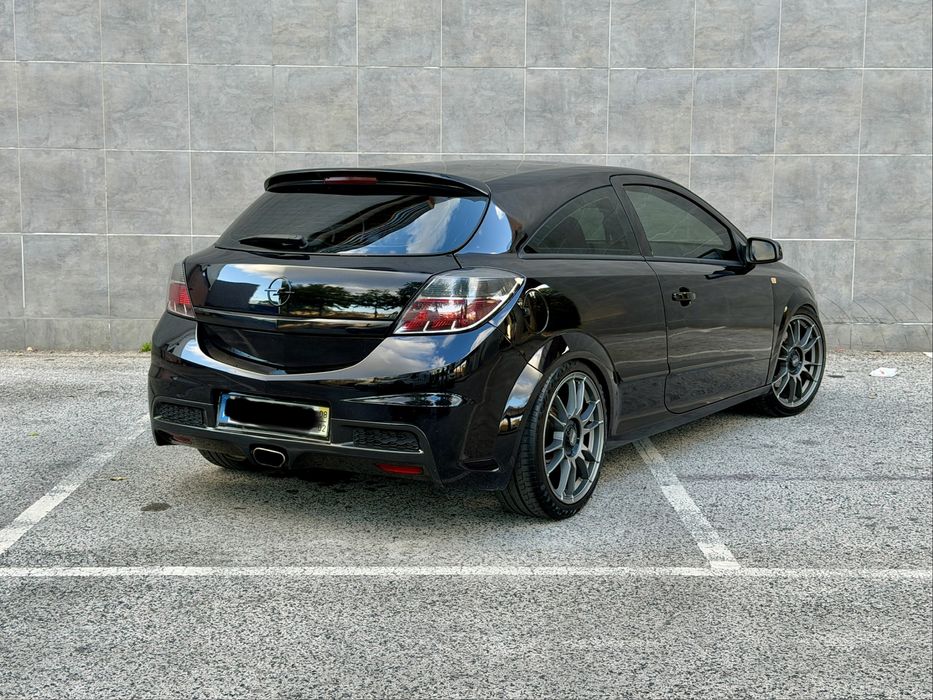 Opel Astra H 1.7 GTC