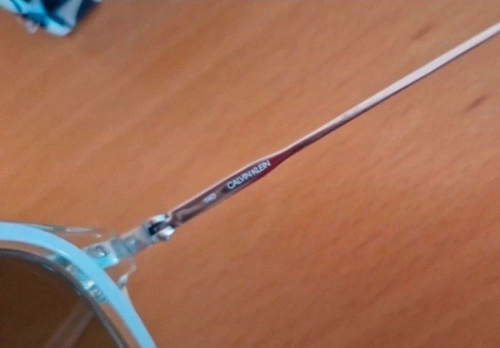 Óculos de sol Calvin Klein