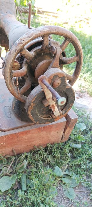 Швейна машинка singer