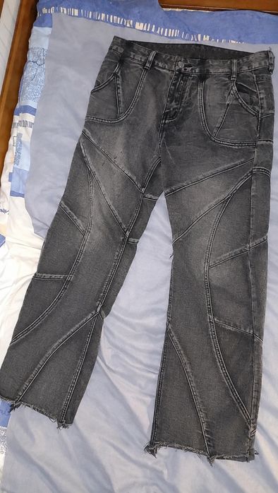 Flared jeans, baggy flared jeans
