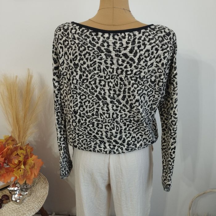 Sweter bluzka Vero Moda oversize S / 42  zwierzęcy print, czarno bialy