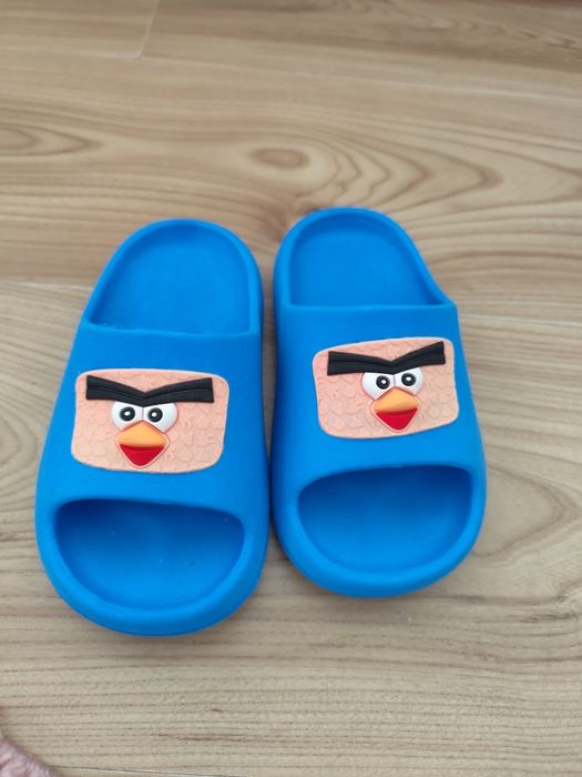 27 klapki Basenowe Angry Birds