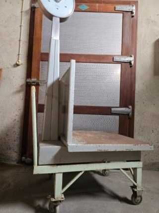 Balança de relógio com carrinho