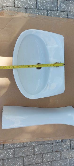 Conjunto louças WC -sanita, bidé e lavatório de coluna Sanitana