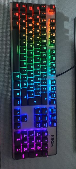 Teclado Gaming KROM Kernel (Mecânico - Português)