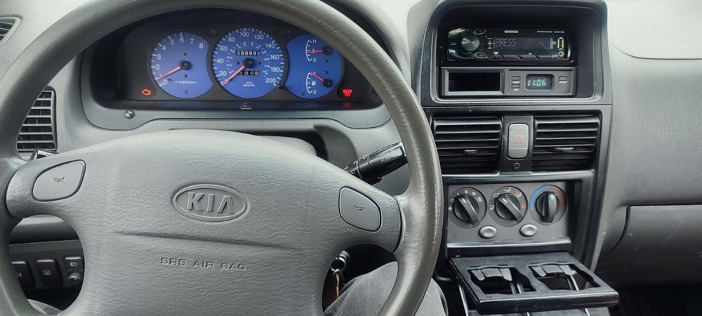 KIA Carens Киа Каренс 1.8мех.