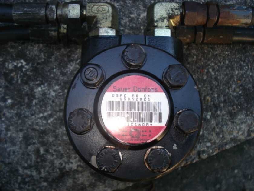 pompa oleju do widlaka 3t  elektryk