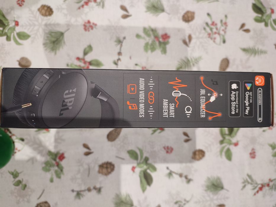 JBL Auscultadores Noise Cancelling Bluetooth Tune Preto 670NC