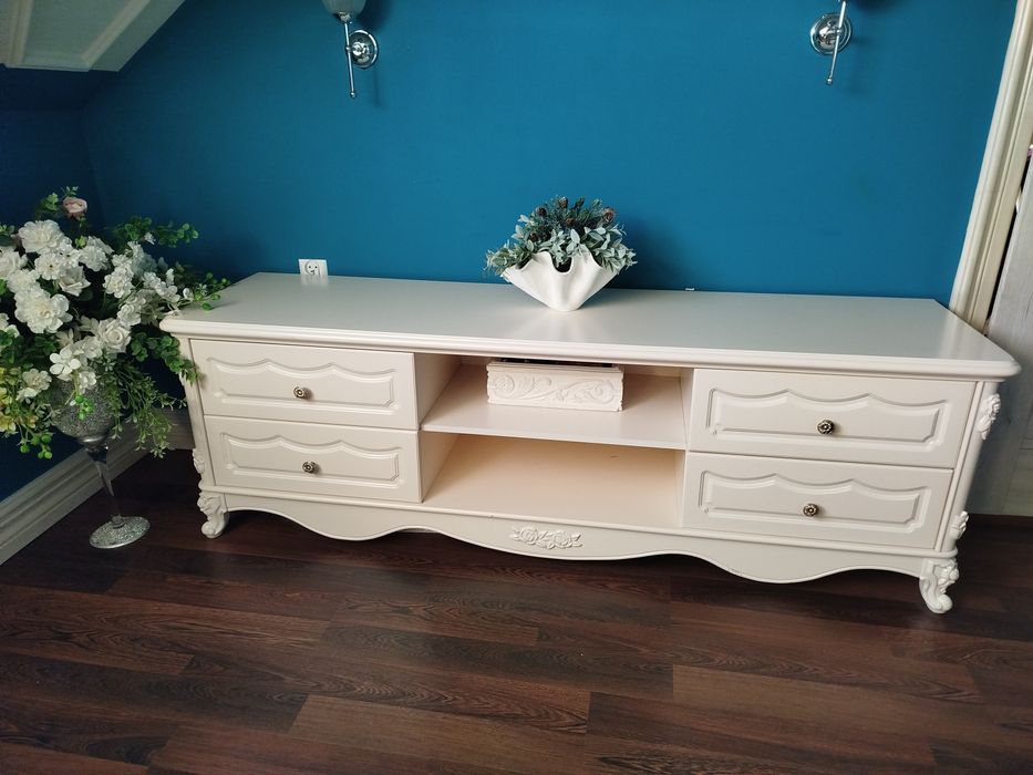 Niska komoda kolekcja LA PERLE Bemondi styl Ludwik