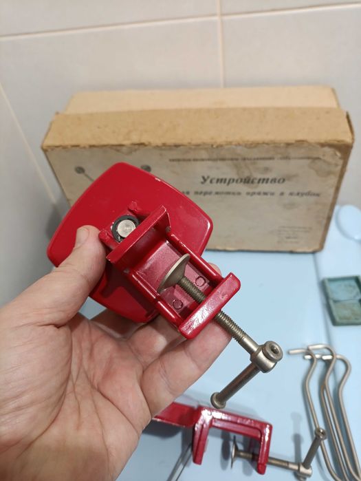 Моталка Устройство для перемотки пряжи в клубок СССР пристрій