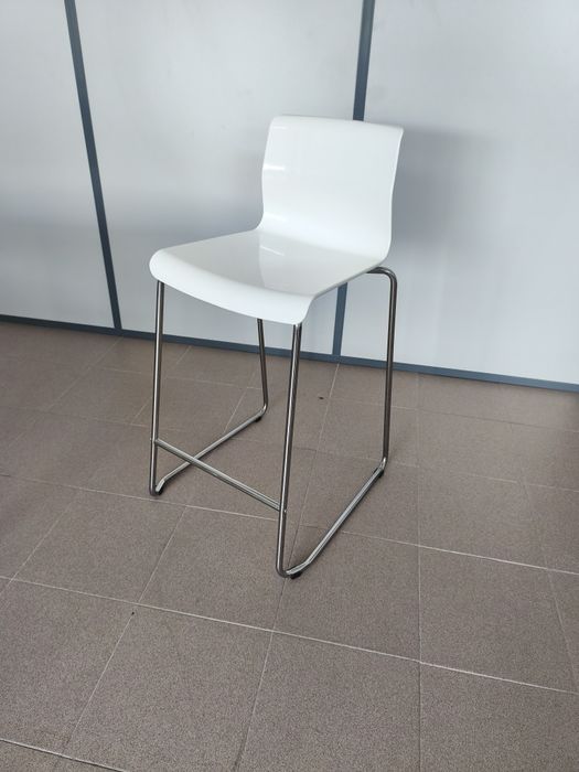 Banco Alto Design Branco – Como Novo