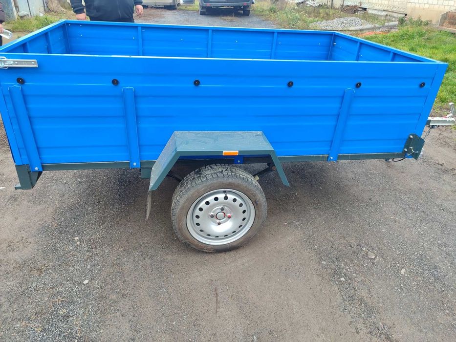 Причіп автомобільний