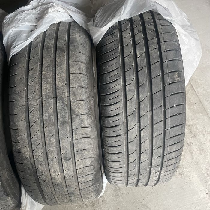 Резина колеса літо r 17