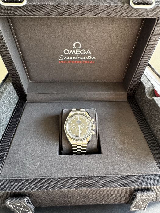 Omega Speedmaster Moonwatch Szafir