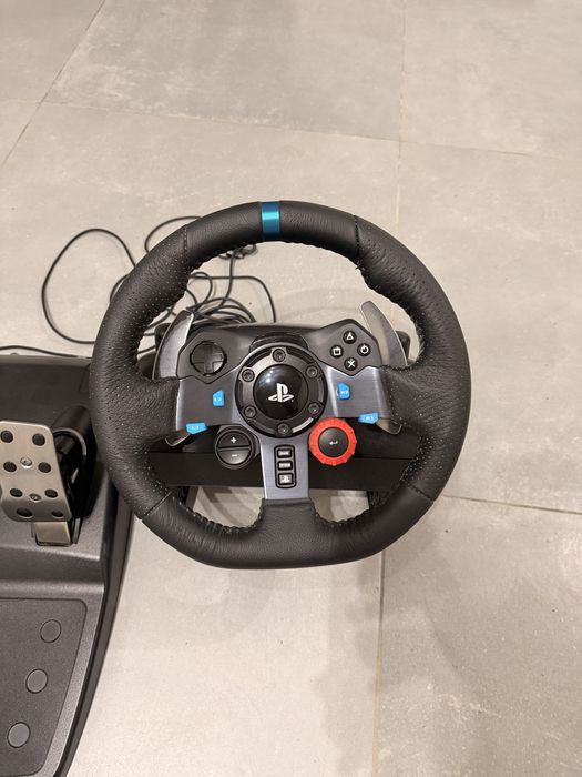 Logitech G29 Driving Force + Pedais | PS4/PS3 | Estado Quase Novo