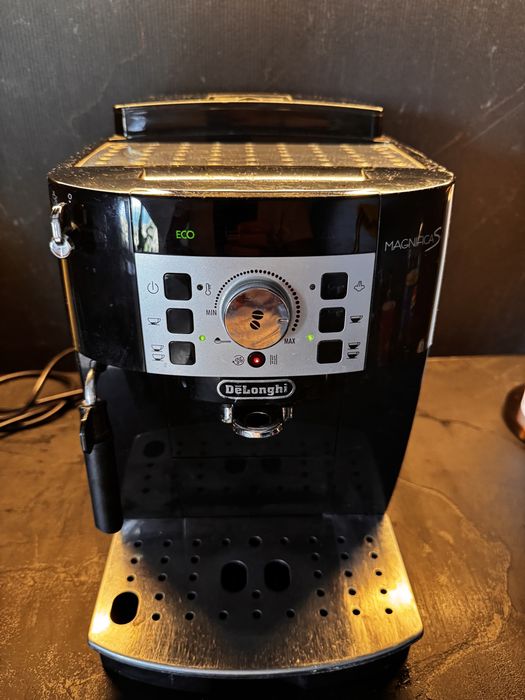 Ekspres delonghi magnifica