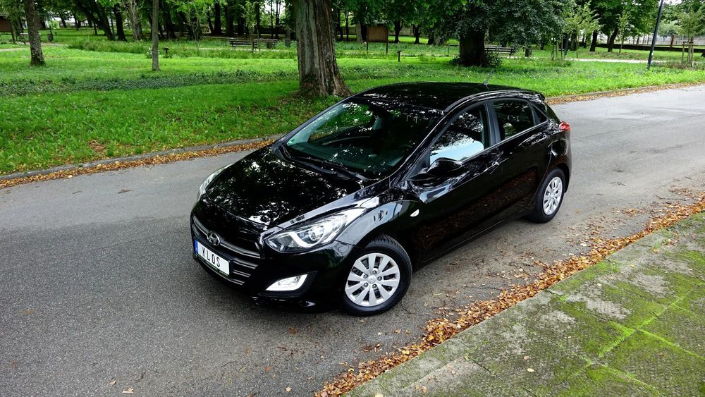 Hyundai I30 .. Jeden właściciel od nowości .. Klimatyzacja ..